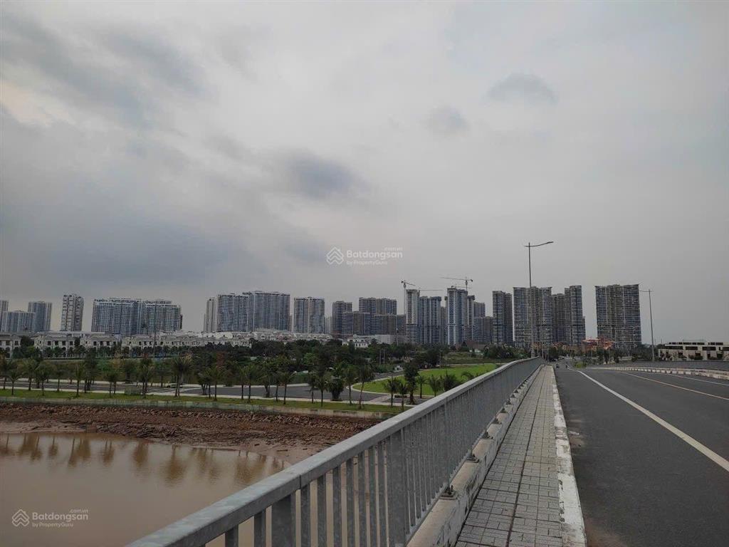 37tr/m2  2.540 tỷ 69m2  12 phút vinhomes, vd3  24 phút metro  kdc hiện hữu, đường 9m không ngập