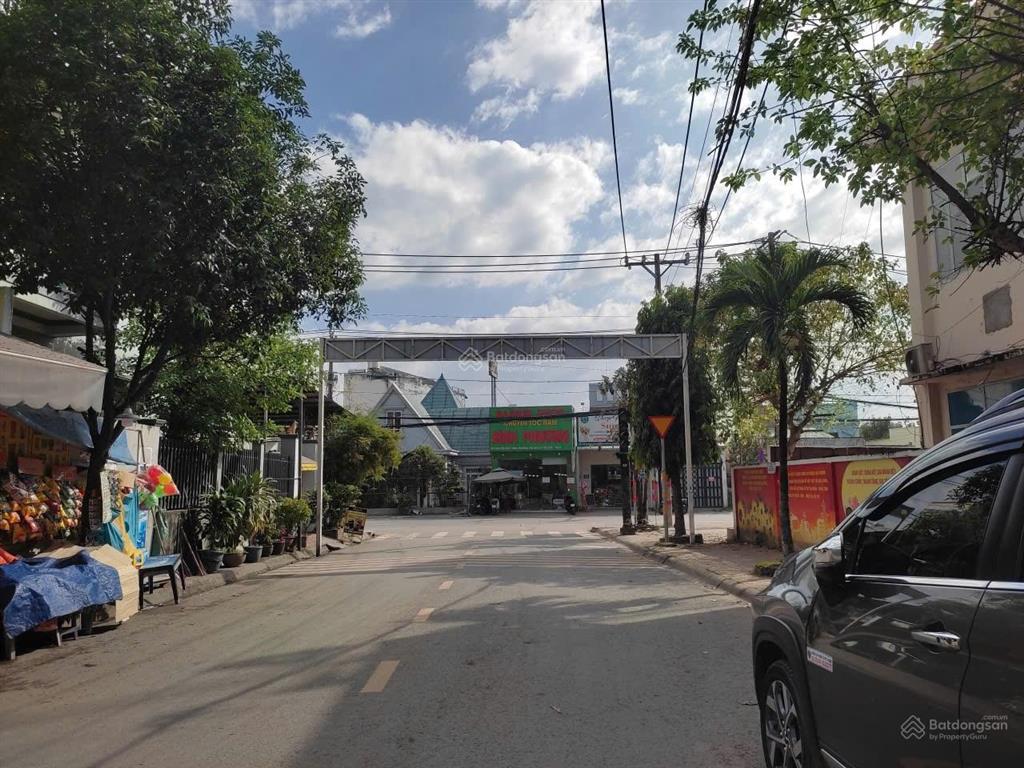 3.8 tỷ  11 phút metro, quận 2  16 phút vd3, khu cnc  kdc hiện hữu, hẻm xe hơi  110m2 (5x22)