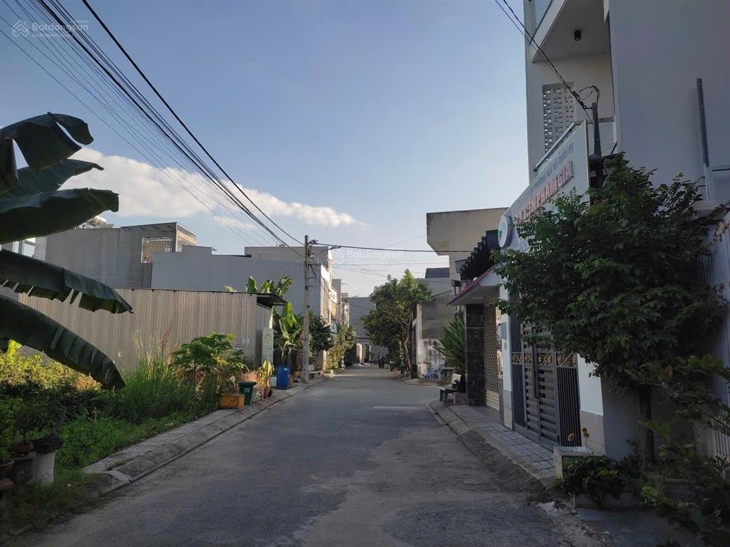 3 tỷ 62m2  gần vinhomes  20 phút metro  1km đầy đủ tiện ích  kdc hiện hữu, đường ôtô tránh
