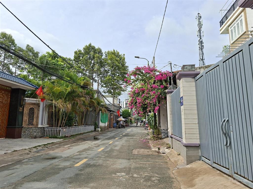 48tr/m2  chdv dòng tiền (xây 6 tầng)  gần khu công nghệ cao quận 9, 15 phút metro  6,5 tỷ 135m2
