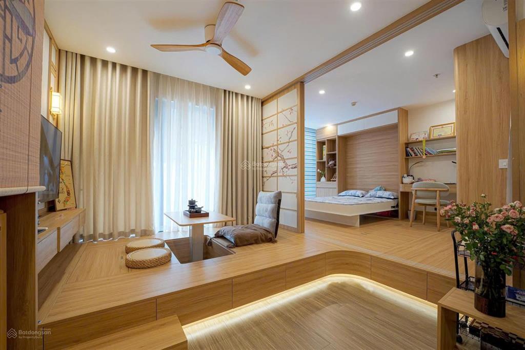 Chính chủ bán căn 2 ngủ, 80m2, giá tốt chí 8,7 tỷ, tầng cao, view đẹp.  0343 202 ***