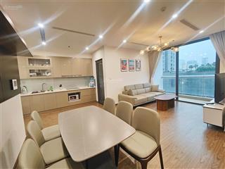 Chủ nhà tin tưởng gửi bán căn 2 ngủ, nội thất cao cấp, giá tốt nhất chỉ 7,7 tỷ tầng trung.