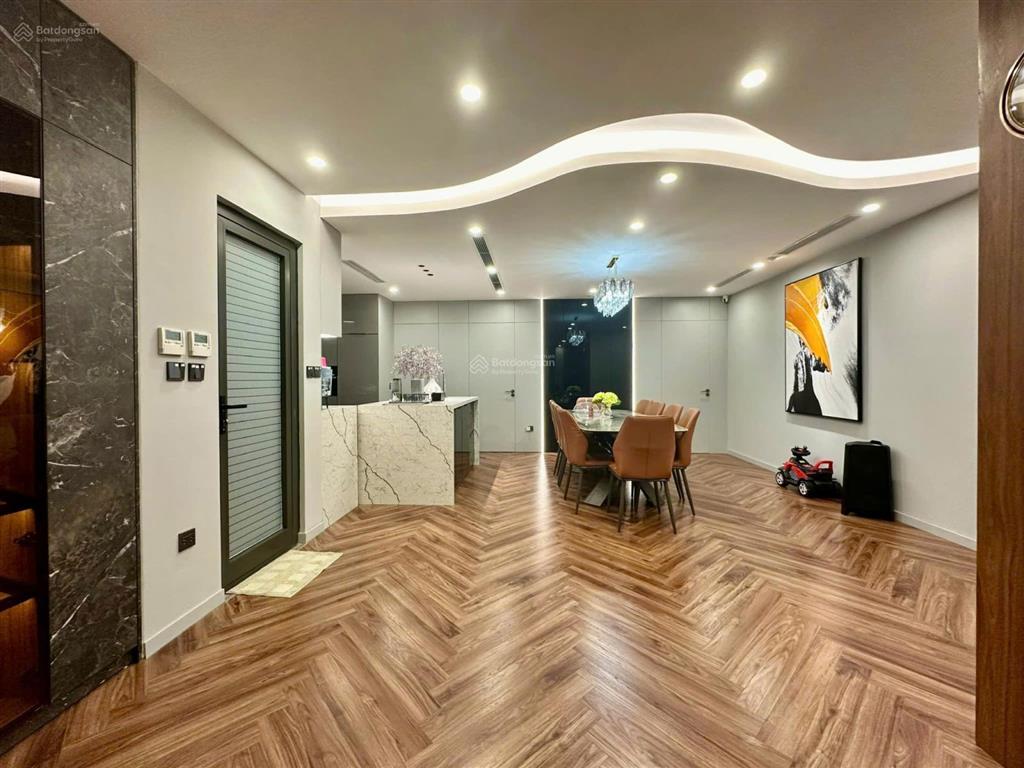 Hiếm có căn 4 ngủ, 2 ban công, 175m2, giá chỉ 17 tỷ, full nt cao cấp, tầng trung,  0343,202.831