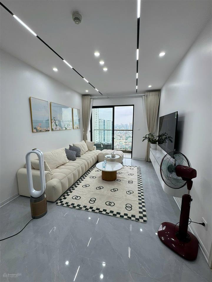 Hiếm có tại tòa, căn 4 ngủ tầng trung, view cv, giá chỉ 13,5 tỷ.  0343,202.831