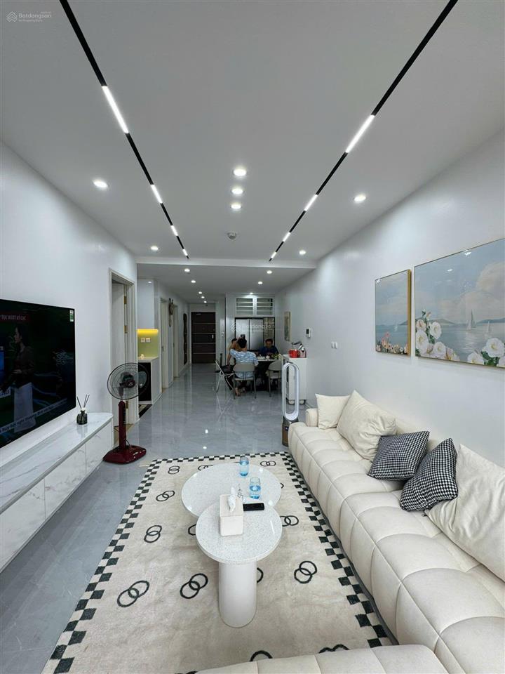 Hiếm có tại tòa, căn 4 ngủ tầng trung, view cv, giá chỉ 13,5 tỷ.  0343,202.831
