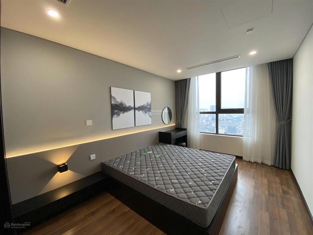 Chủ nhà thiện chí gửi bán căn 3 ngủ, tầng trung, 95m2, chỉ 11,2 tỷ. full nt.  0343,202.831