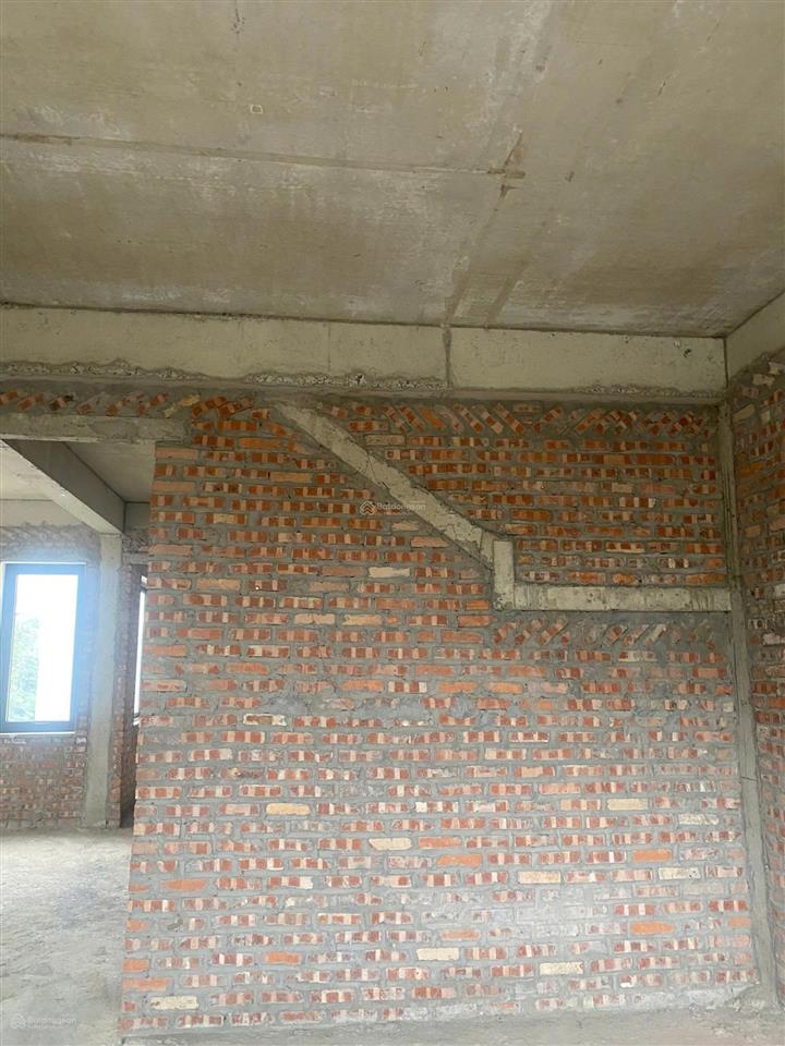 Chính chủ bán bt22 ven suối con gái, nhà thô, vị trí cực đẹp, không gian yên tĩnh.  0343,202.831