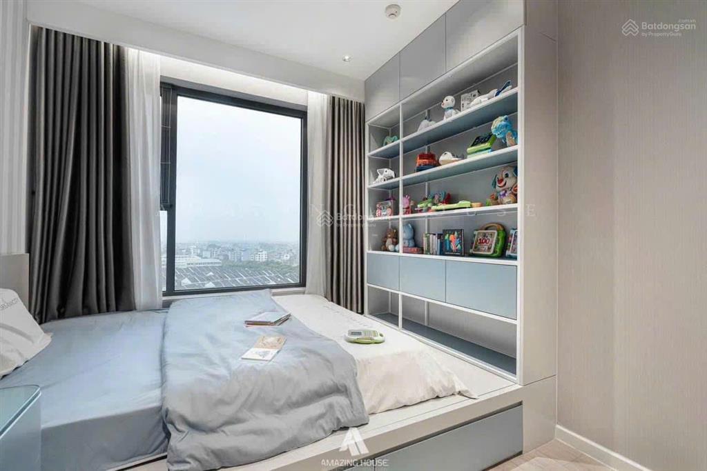 Hiếm có, căn 2pn, full nt cao cấp, chỉ 6,3 tỷ nhà đẹp tầng trung.  0343 202 ***