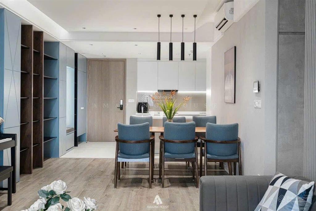 Chính chủ bán 2 phòng ngủ 85m2, full nt đẹp, tầng trung hướng mát.  0343 202 ***