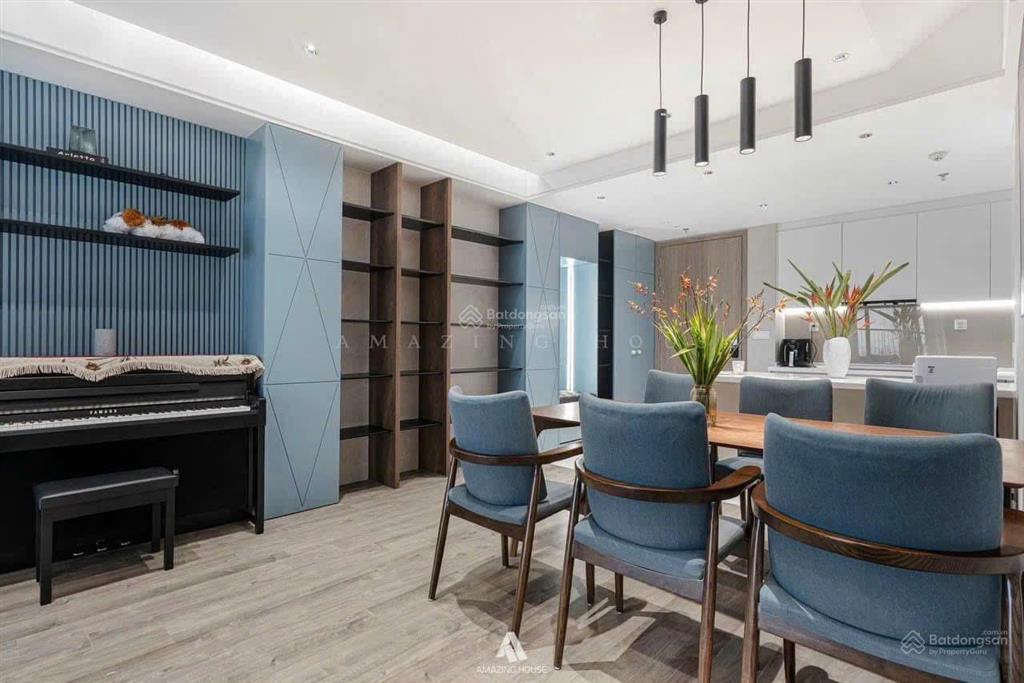 Chính chủ bán 2 phòng ngủ 85m2, full nt đẹp, tầng trung hướng mát.  0343 202 ***