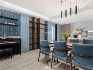 Chính chủ bán 2 phòng ngủ 85m2, full nt đẹp, tầng trung hướng mát.  0343 202 ***