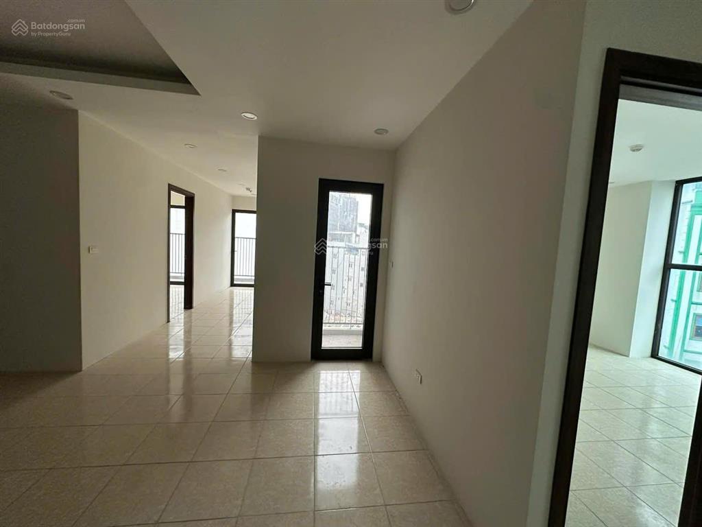 Chính chủ cho thuê 3 ngủ, nt cơ bản, ở ngay chỉ 15tr/tháng.  0343,202.831