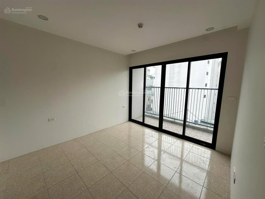 Chính chủ cho thuê 3 ngủ, nt cơ bản, ở ngay chỉ 15tr/tháng.  0343,202.831