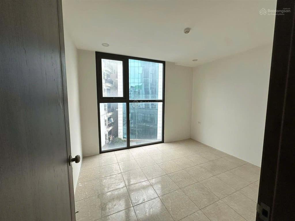 Chính chủ cho thuê căn 3 ngủ 80m2, nt cơ bản, ở ngay chỉ 15tr.  0343,202.831
