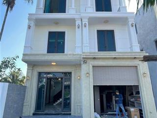 Nhà 3 tầng thiết kế tân cổ điển bắc sơn, an dương, hải phòng
diện tích 56m xây 3 tầng, độ