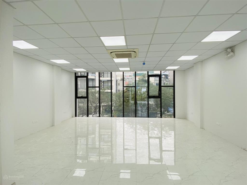 Còn duy nhất 1 sàn văn phòng 35m2 tại phố 232 nguyễn trãi  thanh xuân