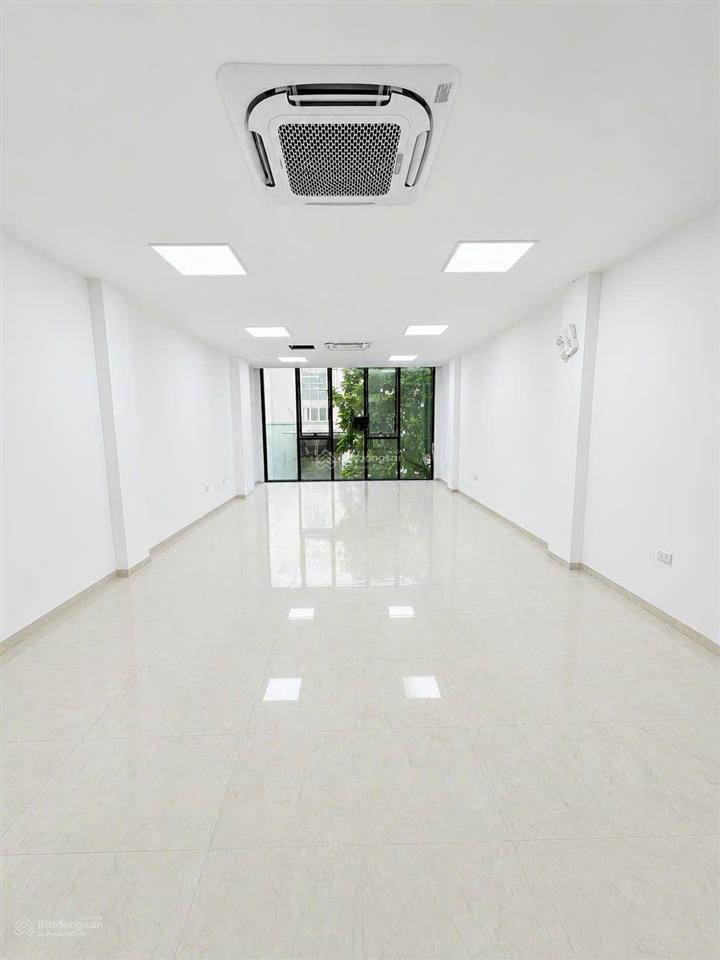 Chính chủ cần cho thuê gấp văn phòng 60m2 giá chỉ 7,5tr/tháng tại phố nguyễn xiển  thanh xuân