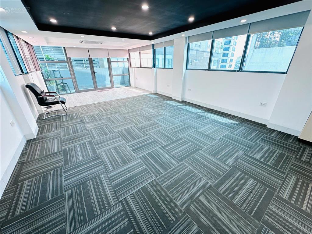 Chính chủ cho thuê sàn văn phòng 70m2  7tr5 tại phố nguyễn xiển  thanh xuân.  0963 245 ***