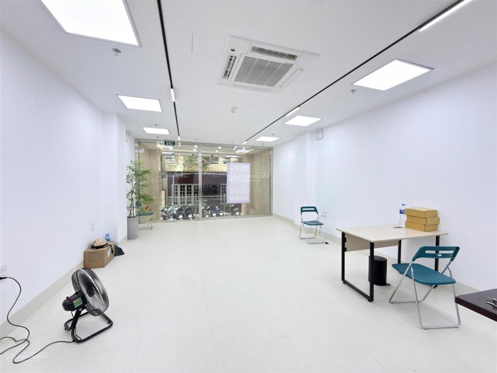 Chính chủ cho thuê mbkd mới coong tại số 93 hoàng văn thái  thanh xuân