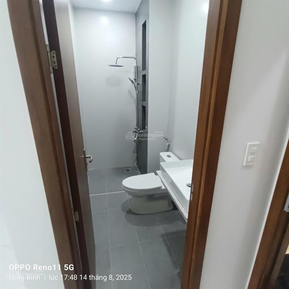 Nhà phố tại long bình cách vinhome q9 500m