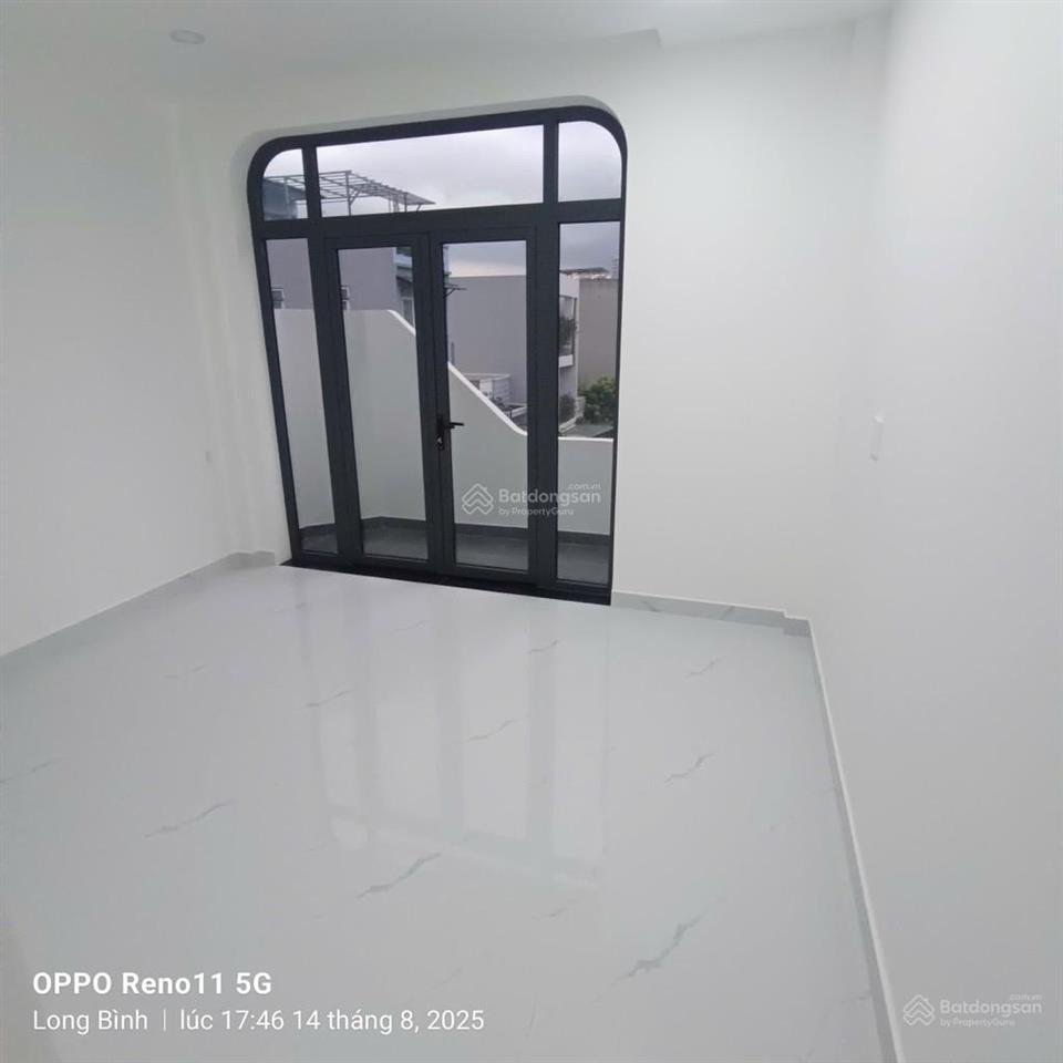 Nhà phố tại long bình cách vinhome q9 500m