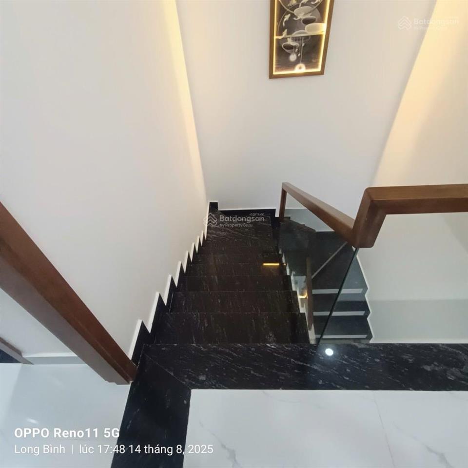 Nhà phố tại long bình cách vinhome q9 500m