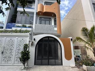 Nhà phố tại long bình cách vinhomeq9 500m