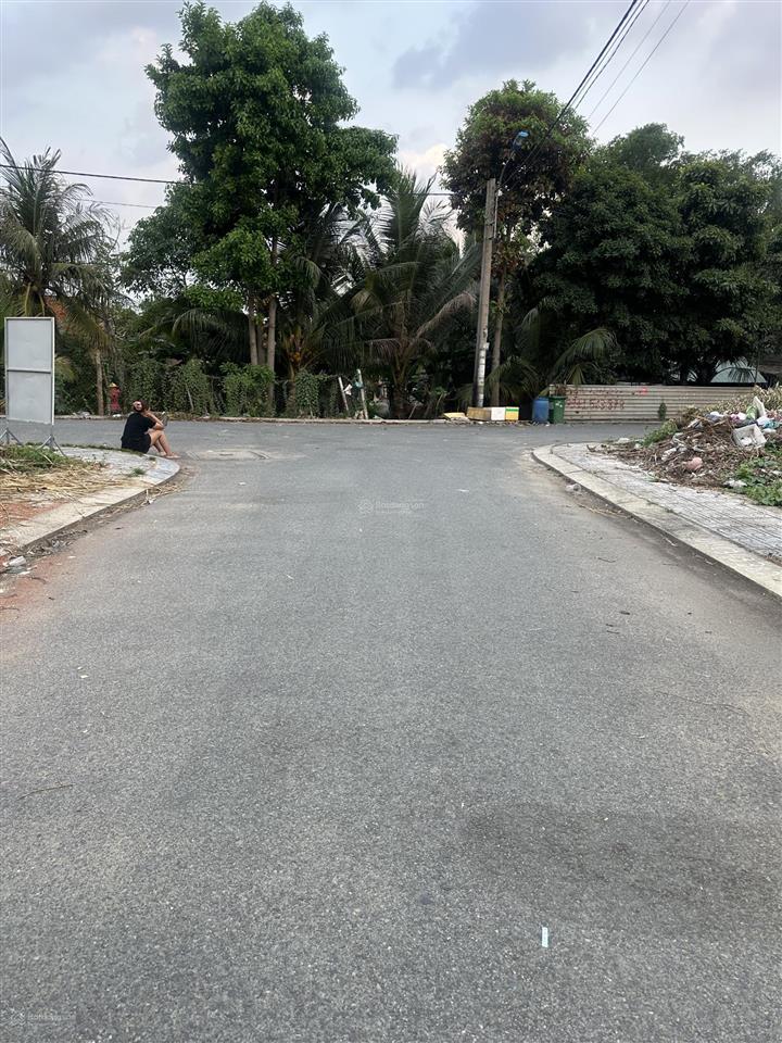 Ngay chợ long phước  đại học luật hót