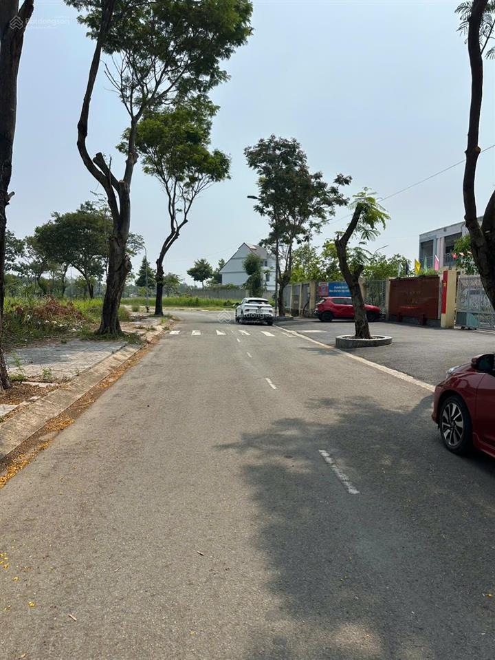 Siêu phẩm đất xây biệt thự tại kdc đẹp hạ tầng