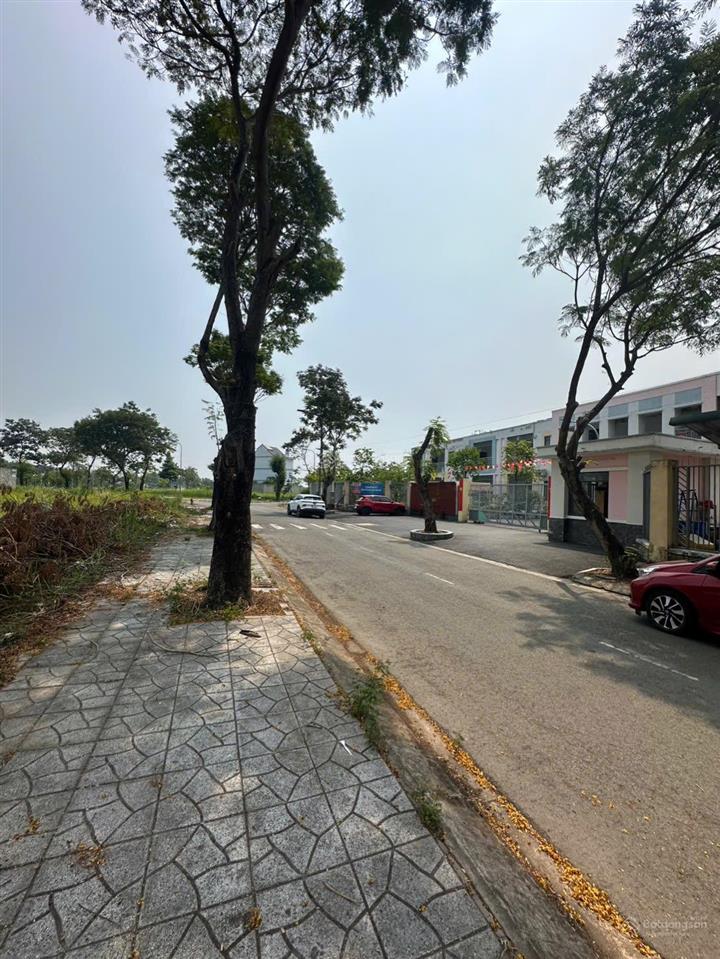 Siêu phẩm đất xây biệt thự tại kdc đẹp hạ tầng