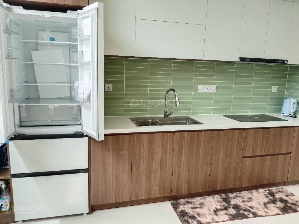 Nhà phố ven sông chân tòa chung cư và vành đai 3 q9