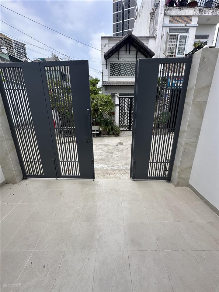 Nhà phố sát vinhomeq9 đẹp viwe sông