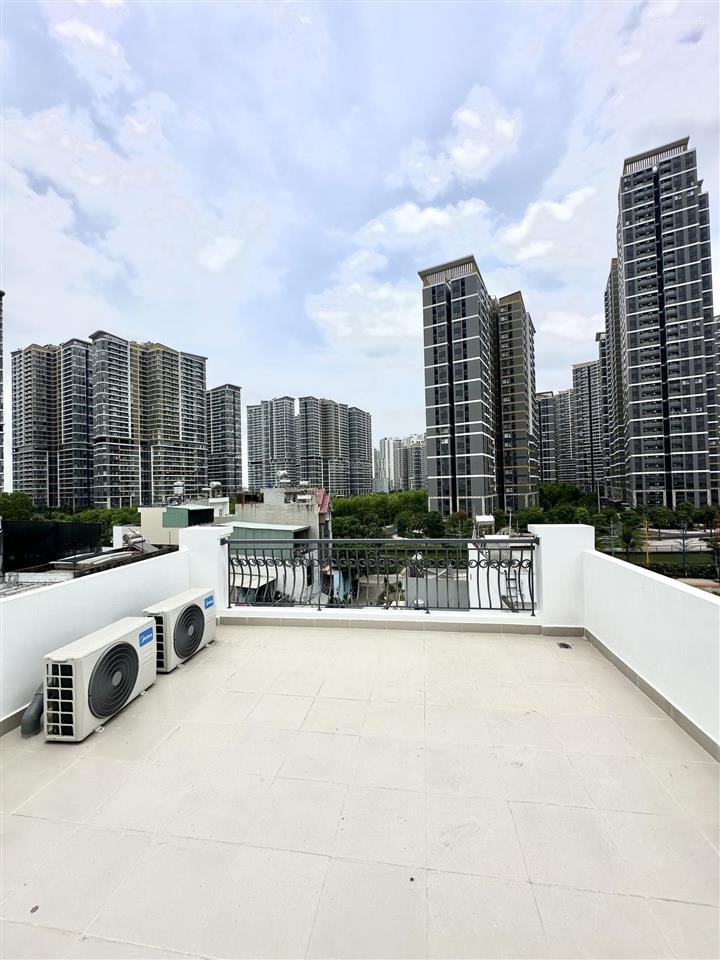 Nhà phố sát vinhomeq9 đẹp viwe sông