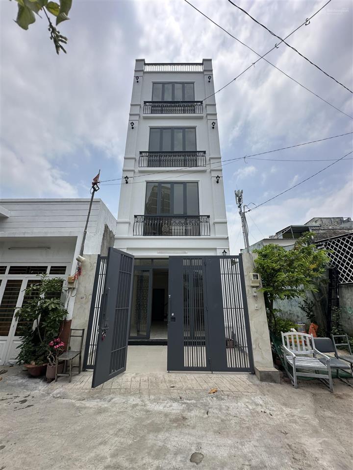 Nhà phố sát vinhomeq9 đẹp viwe sông