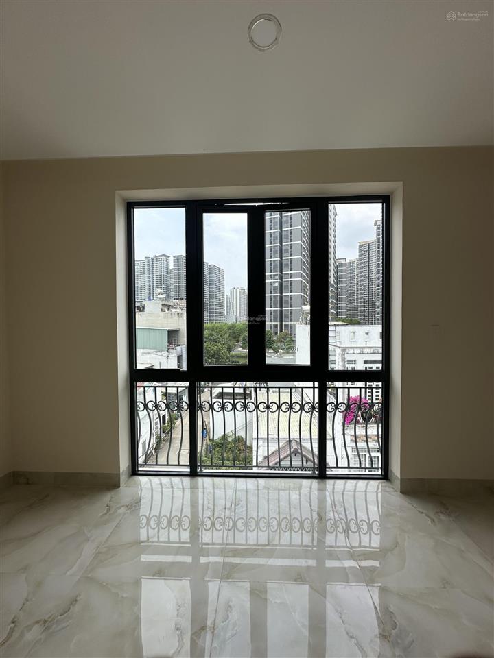 Nhà phố sát vinhomeq9 đẹp viwe sông