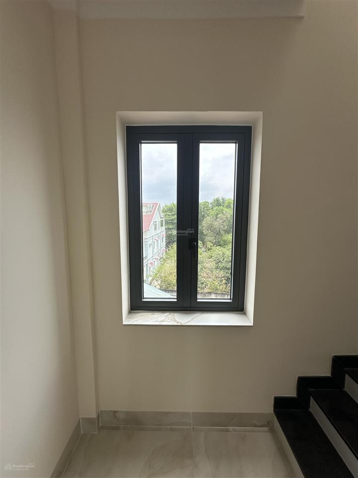 Nhà phố sát vinhomeq9 đẹp viwe sông