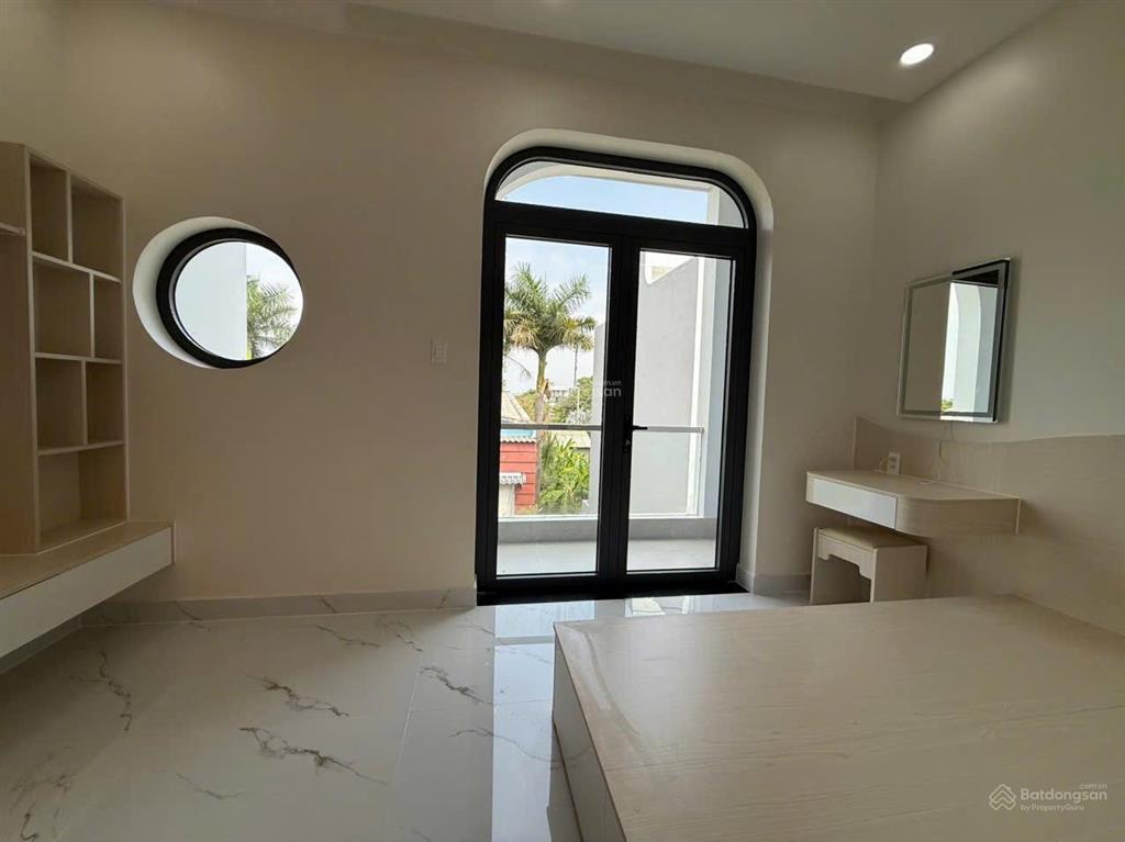 Nhà phố 4pn4wc full nội thất tại vinhomeq9