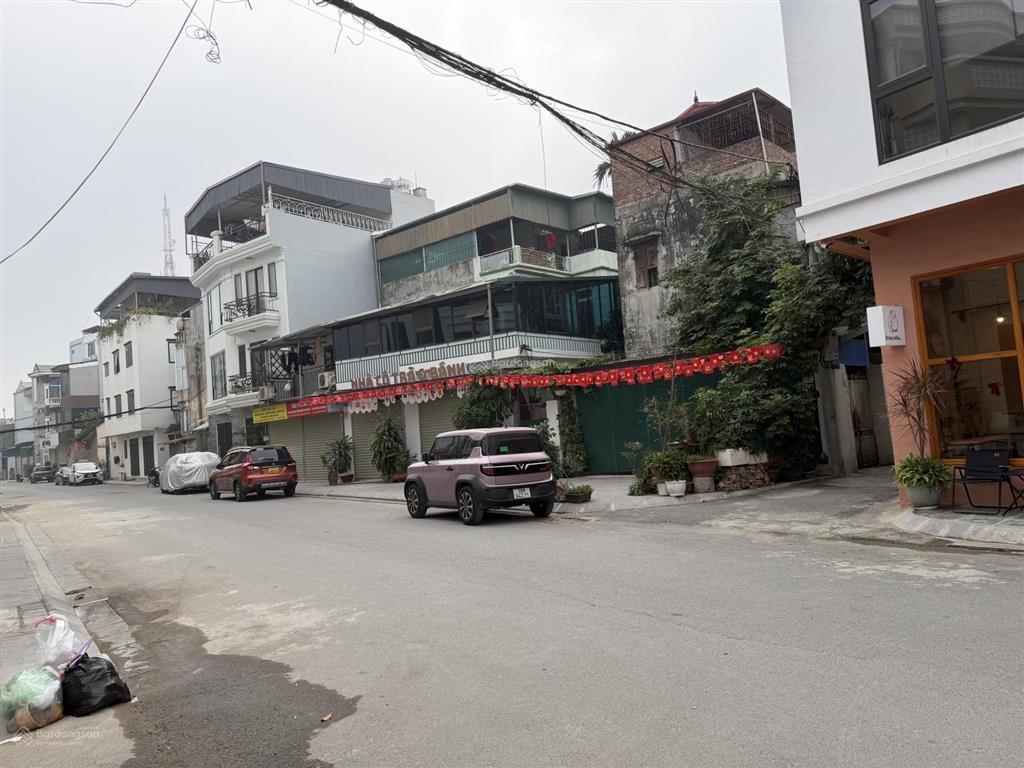 Thượng thanh  lô góc  ô tô vào  ngõ thông  10m ra đường 13,5m  90m² mt 8m  14,2 tỷ