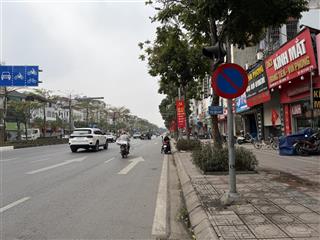 Hoa lâm  ngô gia tự  c4  62m2 mt 4,6m nở hậu, cách 10m ra ô tô 50m ra mặt phố ngô gia tu  9 tỷ