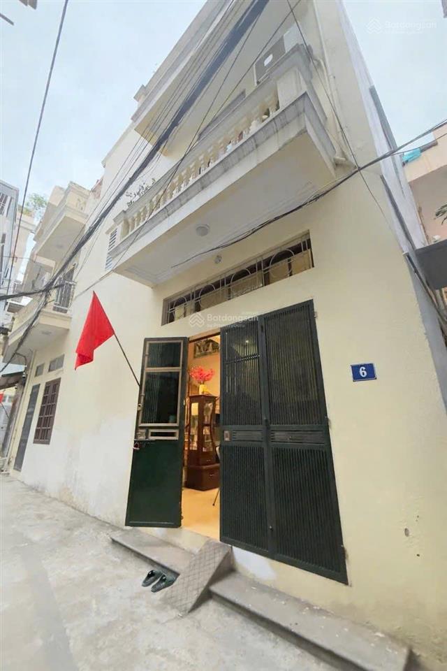 Thượng thanh  ngõ thông  ô tô đỗ 2 đầu  nhà lô góc dân xây  35m2 x 4t, 3 ngủ hơn 6 tỷ