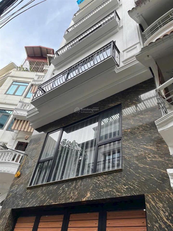 Hạ chào 2 tỷ  hoa lâm  việt hưng  nhà mặt ngõ công  50m x 5t full nội thất, thang máy