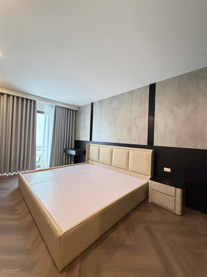 Cho thuê nhà mới ngay cầu chui  40m² x 6t thang máy  full nội thất  14,5tr/tháng