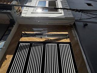 6,1 tỷ  ngọc thuỵ nhà gần ô tô full nội thất  30m2 x 4 tầng đủ 3 ngủ