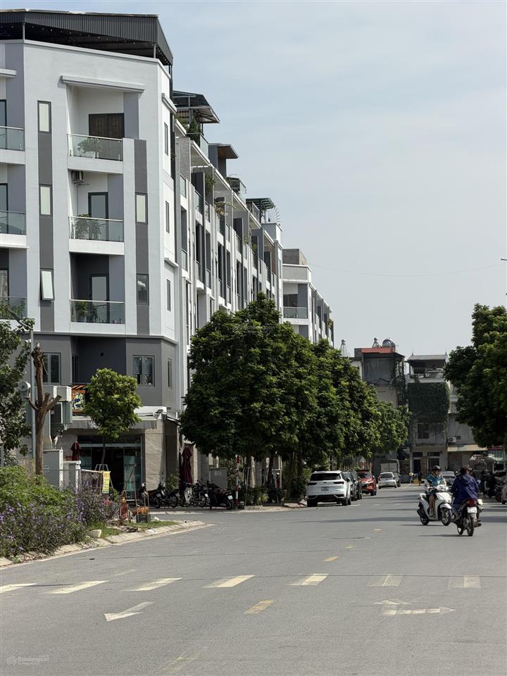 Đất liền kề himlam, thượng thanh  vỉa hè thênh thang 90m2 mt gần 6m nhỉnh 22 tỷ  0961 206 ***