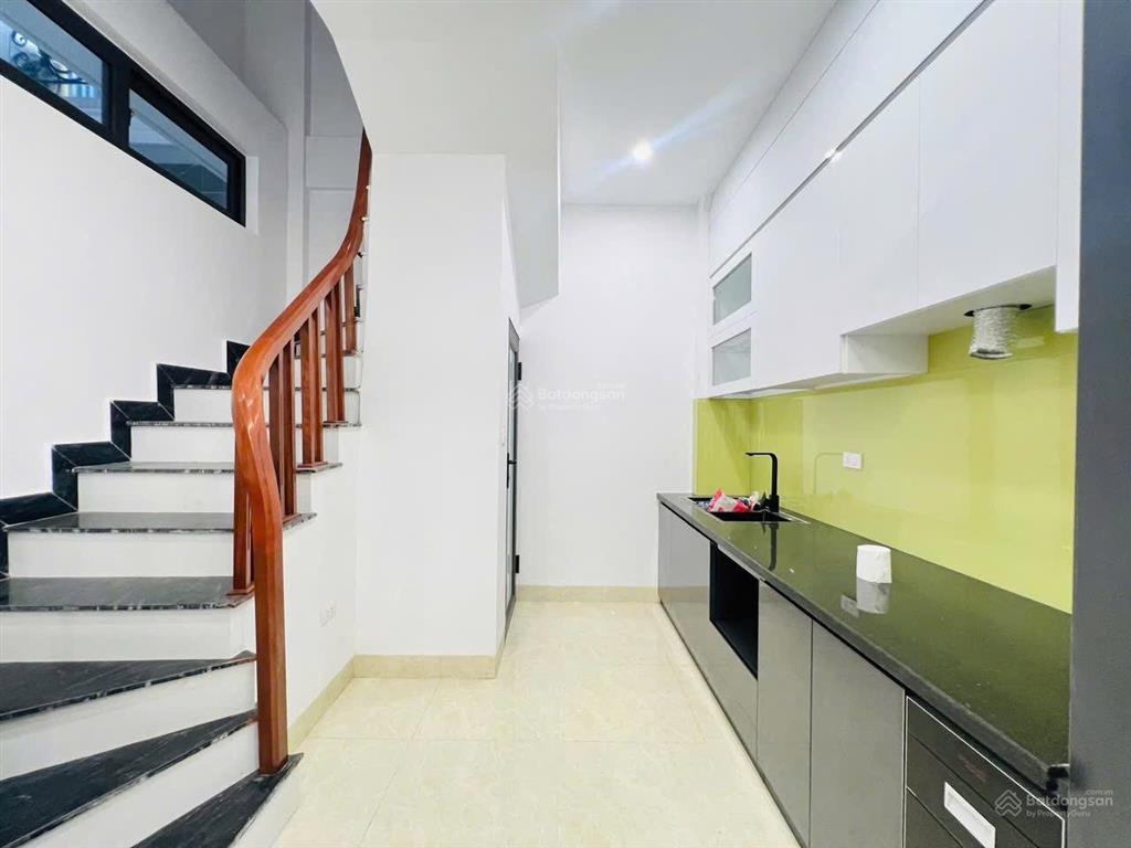 Thạch bàn  ô tô qua nhà, đỗ cửa  35m2 x 5t full nội thất, ngõ thông  6 tỷ  0961 206 ***