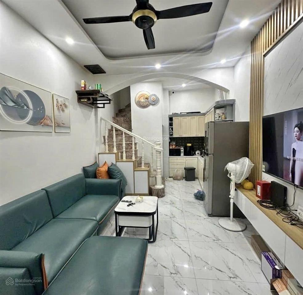 Thượng thanh nhà dân xây lô góc  ngõ thông vf3  ô tô dừng đỗ ngày đêm cách 50m35m2 x 4t  6 ty