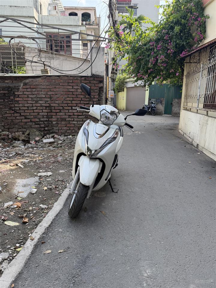 Việt hưng  đất lô góc  ô tô đỗ cổng  45m2 mt 4m  nhỉnh 5 tỷ  0961 206 ***