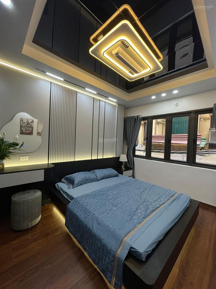 Việt hưng  lô góc  ô tô  nhà xây mới, thang máy, full nội thất  38m2x6t  8tỷ nhỏ  0961 206 ***