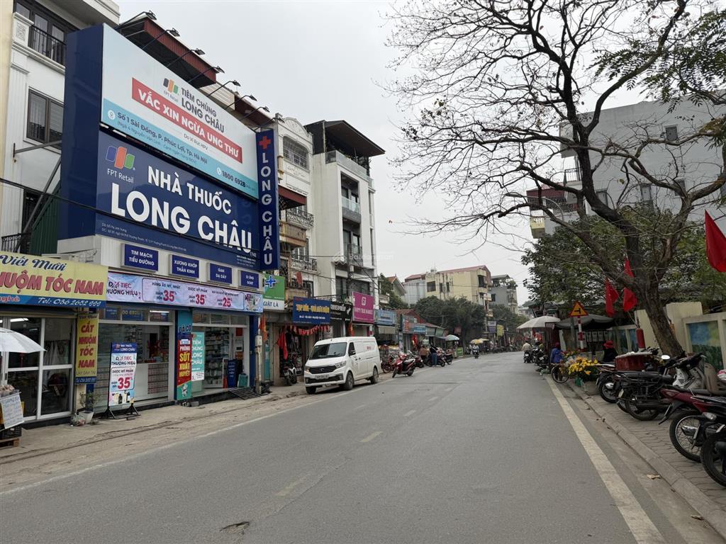 Thượng thanh  lô góc  dân xây chắc chắn  nhà mặt ngõ thông  sát ô tô  35m2 x3t  5,x tỷ