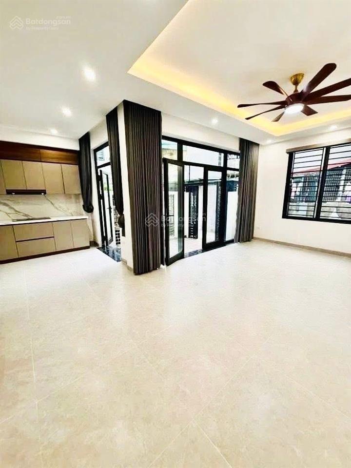 Bán nhà xây mới phố bồ đề  ngay hồ lâm du  62m2 x 4t, full nt  8,5 tỷ ctl  0961 206 ***